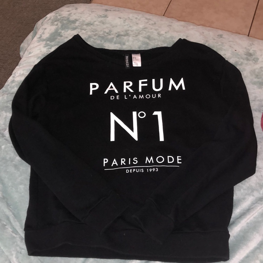 black parfum crewneck